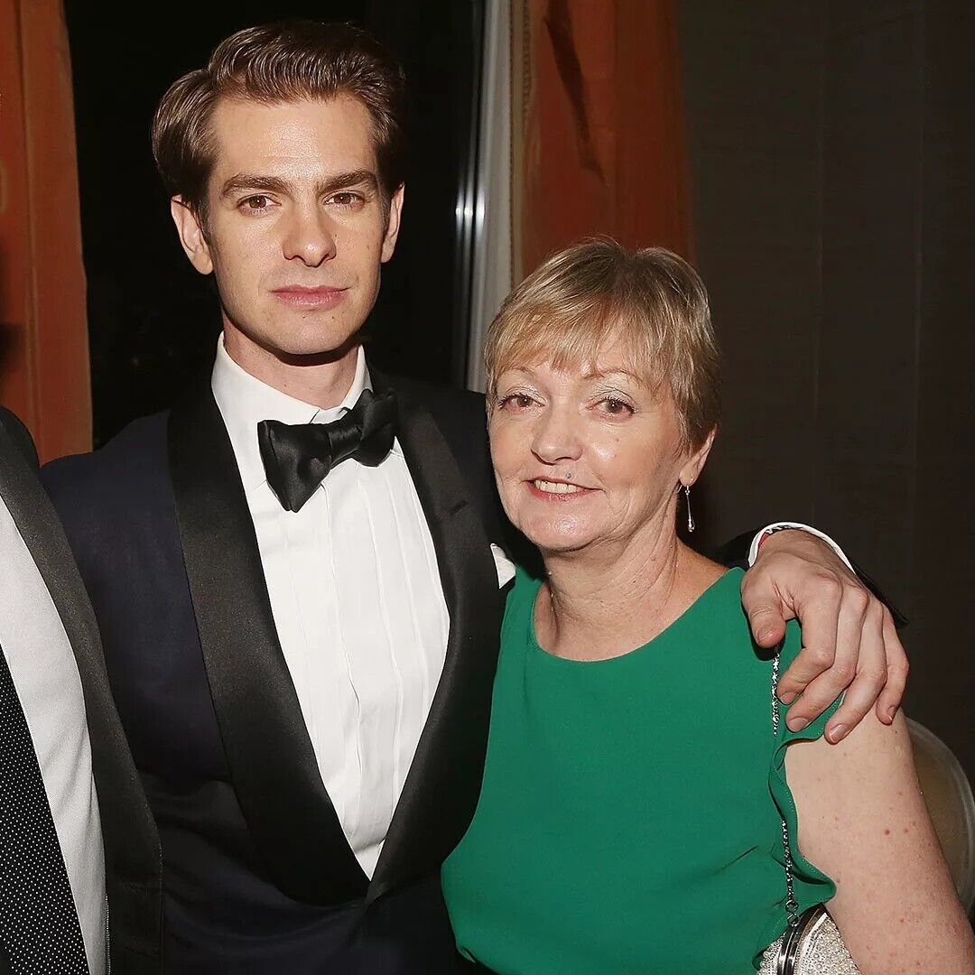 Andrew Garfield and mother Lynn Garfield in 2018