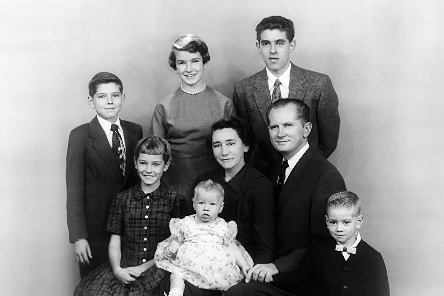 Martha Stewart (top middle) with her family.