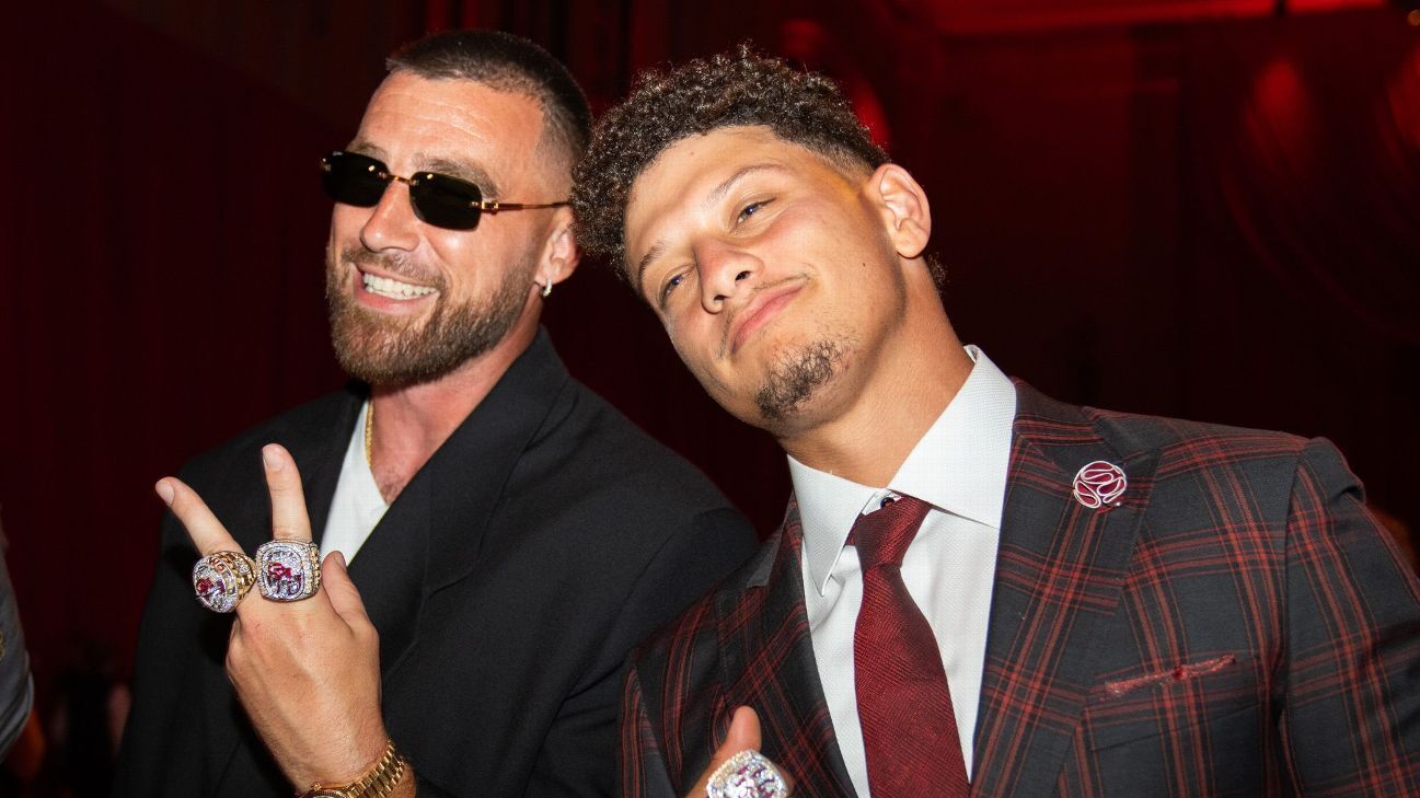 Travis Kelce and Patrick Mahomes