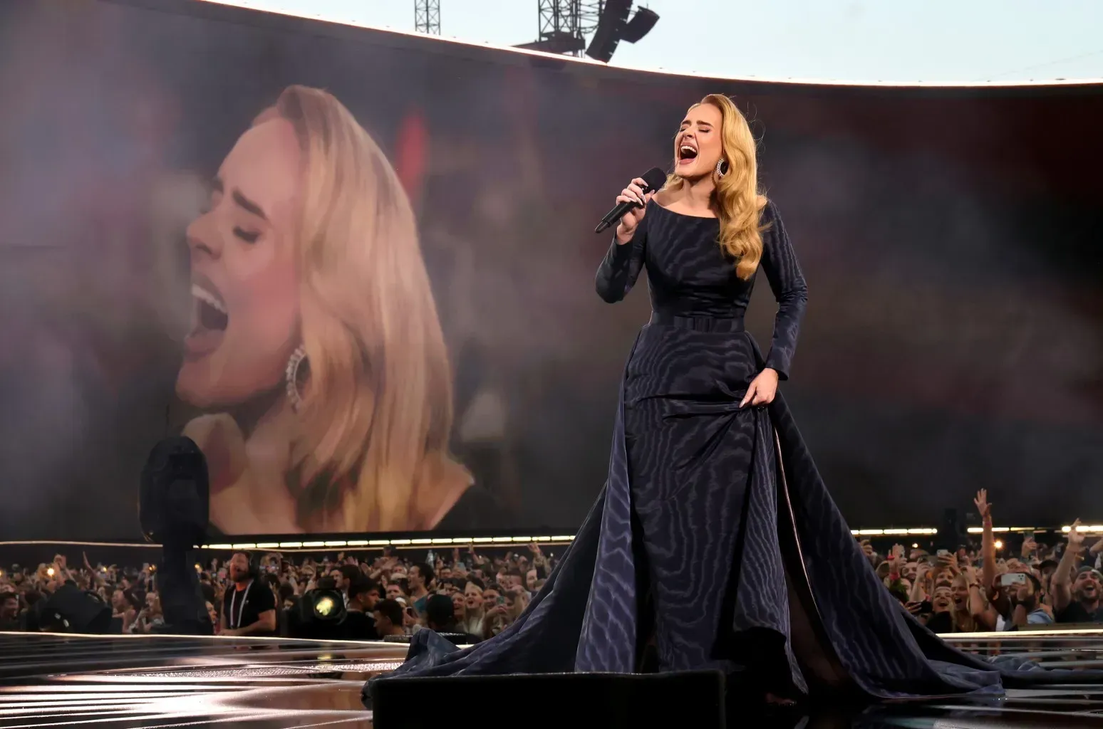 Adele Ends Las Vegas Residency with Heartfelt Messages