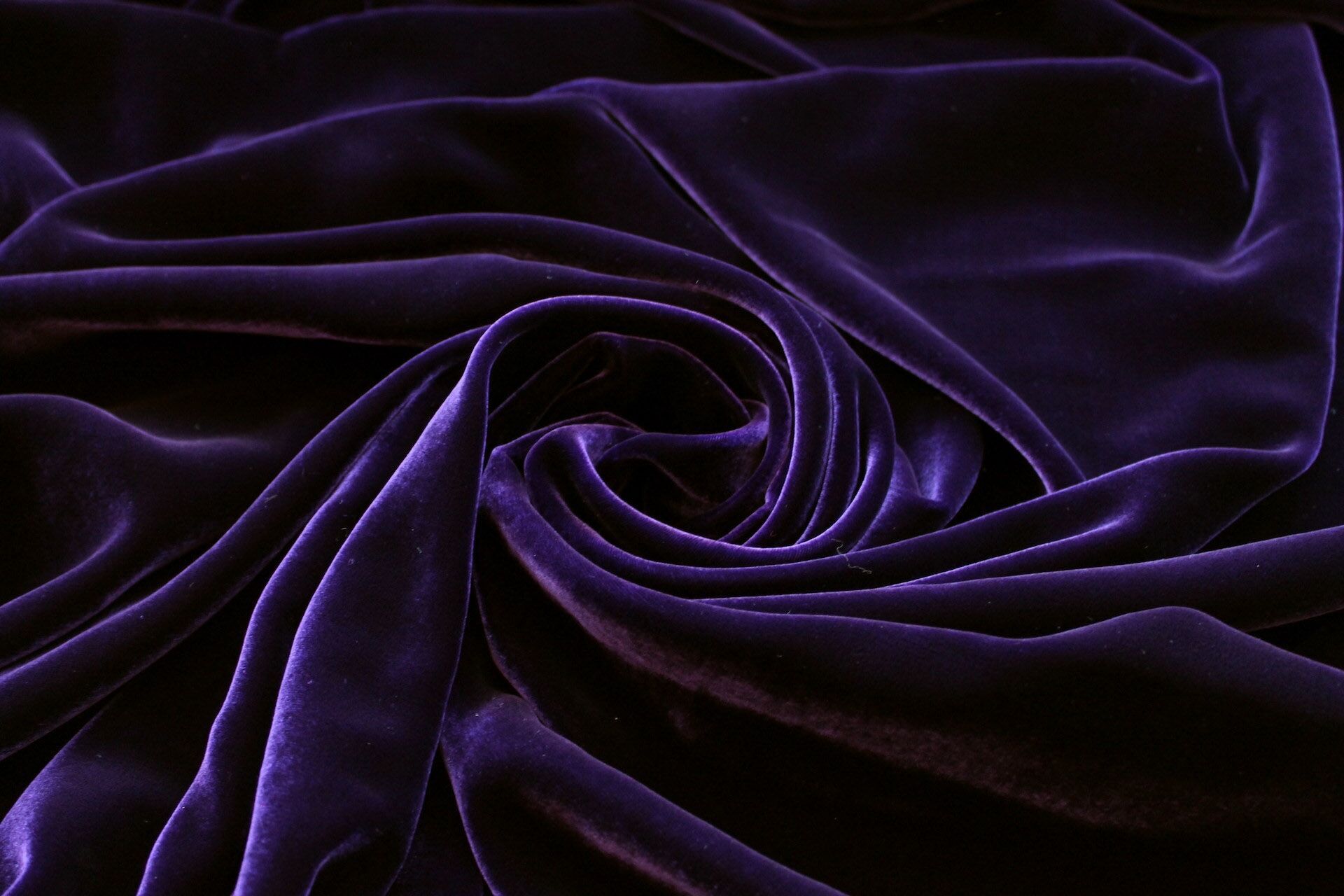 12 Spiritual Meanings of Color Purple