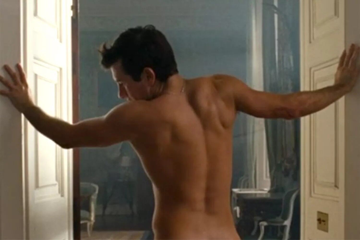 Barry Keoghan dancing naked in 'Saltburn'.