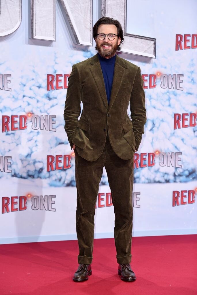 Chris Evans Debuts Shaggy Beard at ‘Red One’ Premiere in Berlin