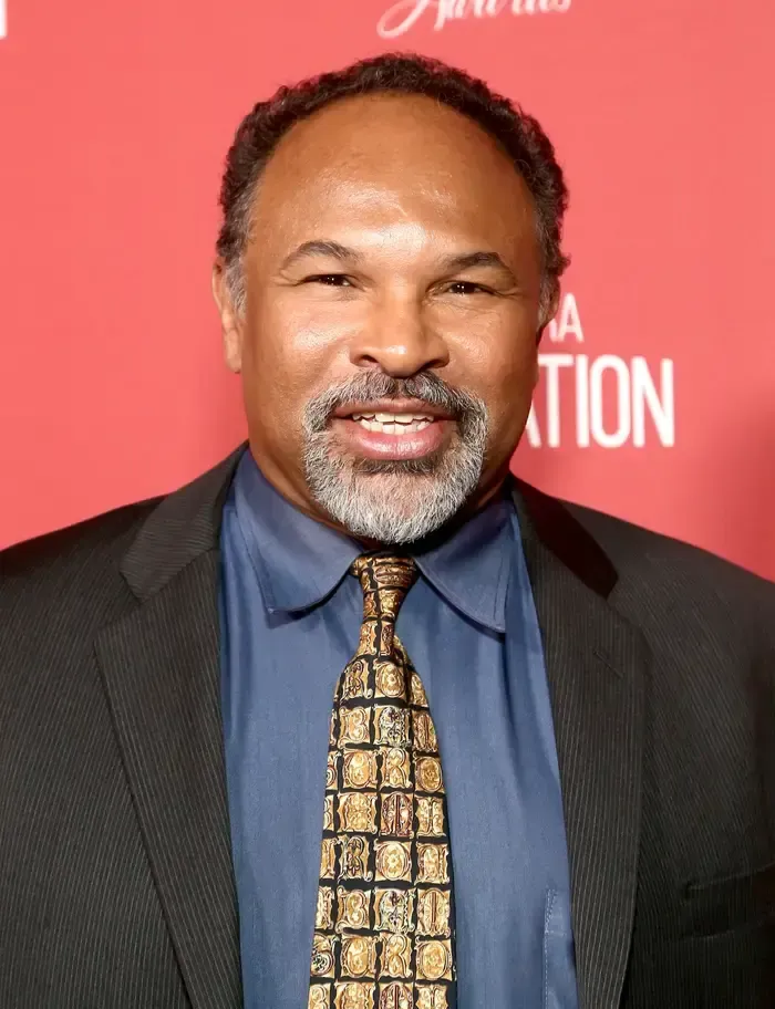  Geoffrey Owens Sparks Debate by Donating $25,000 from Nicki Minaj to Charity