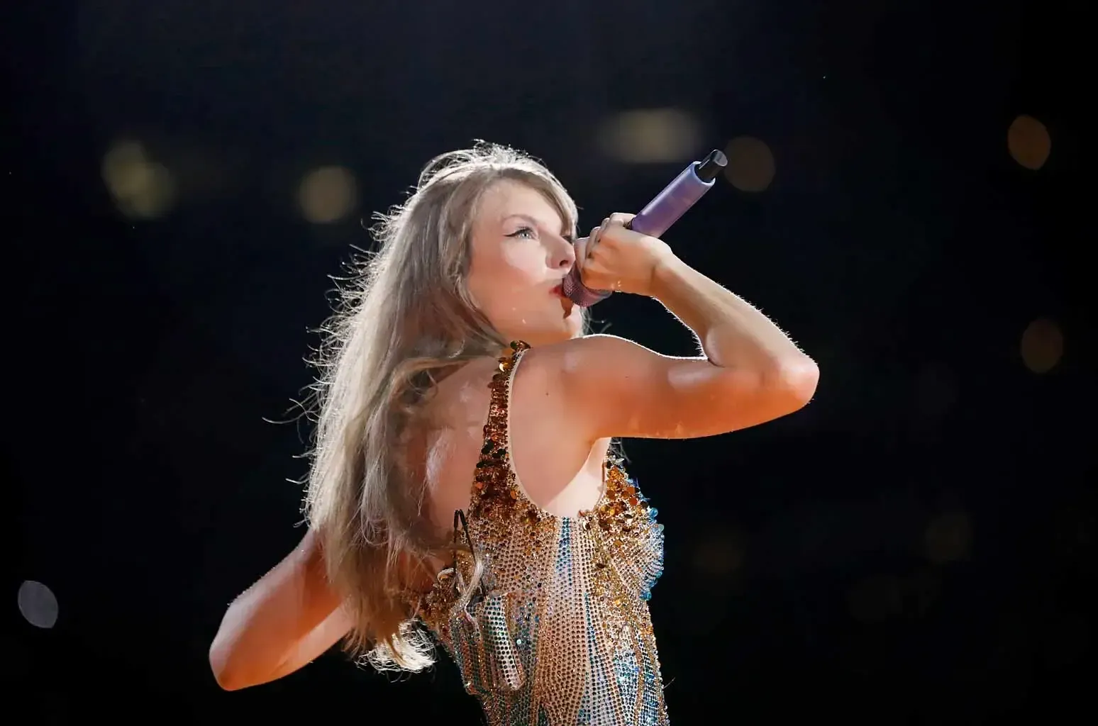 Taylor Swift Performs with Gracie Abrams on The Eras Tour