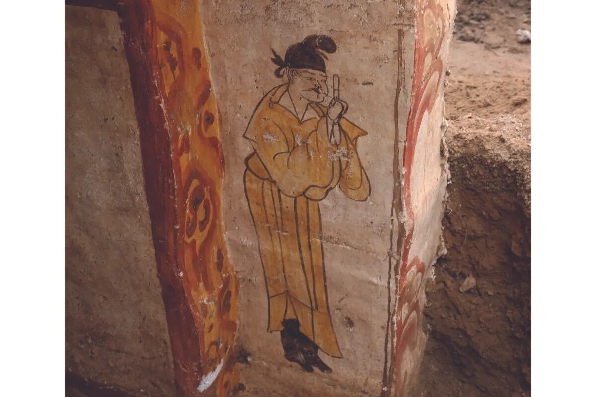 Stunning Tang dynasty mural in tomb unearthed in China may portray a 'Westerner' man with blond hair