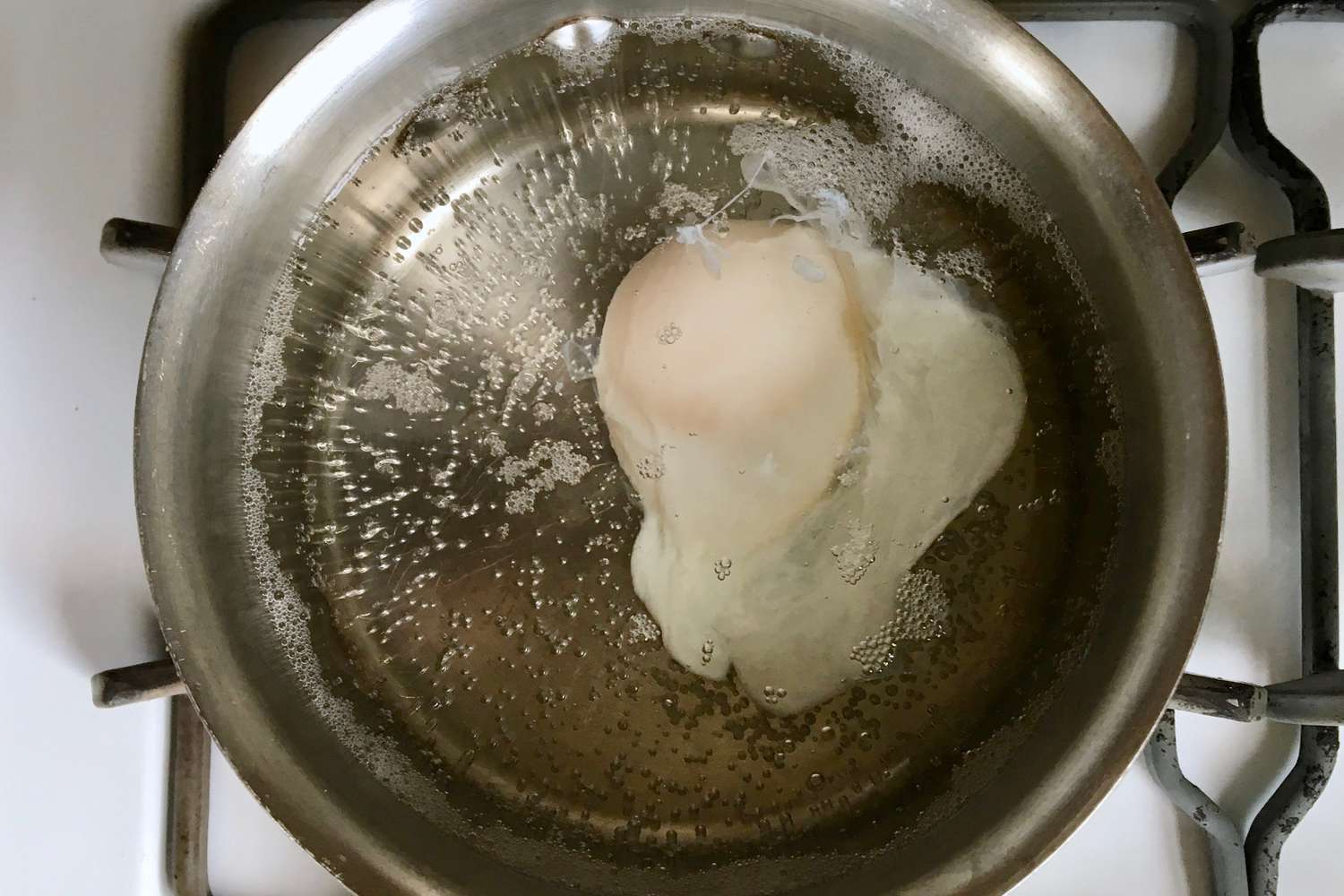 Poached egg cooking