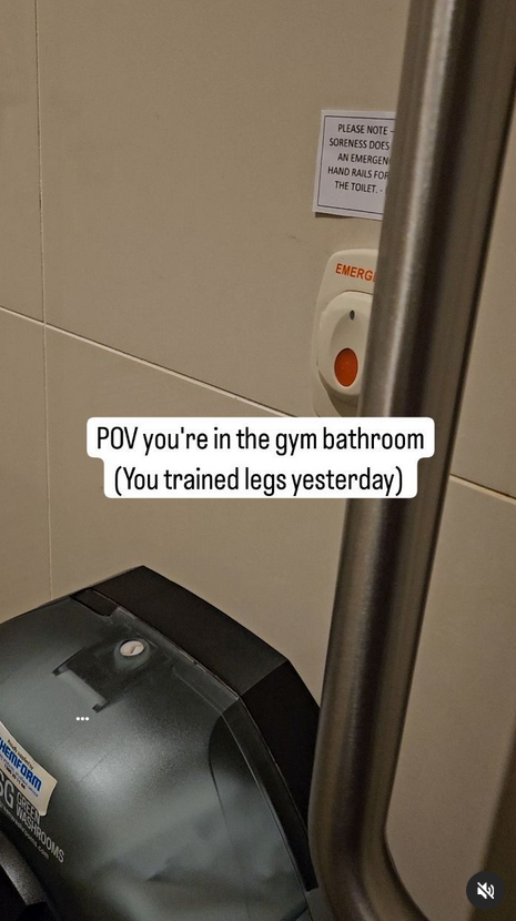 Gym Workers Put Hilarious Note Near Panic Button To Fight 'Leg Day' Emergencies