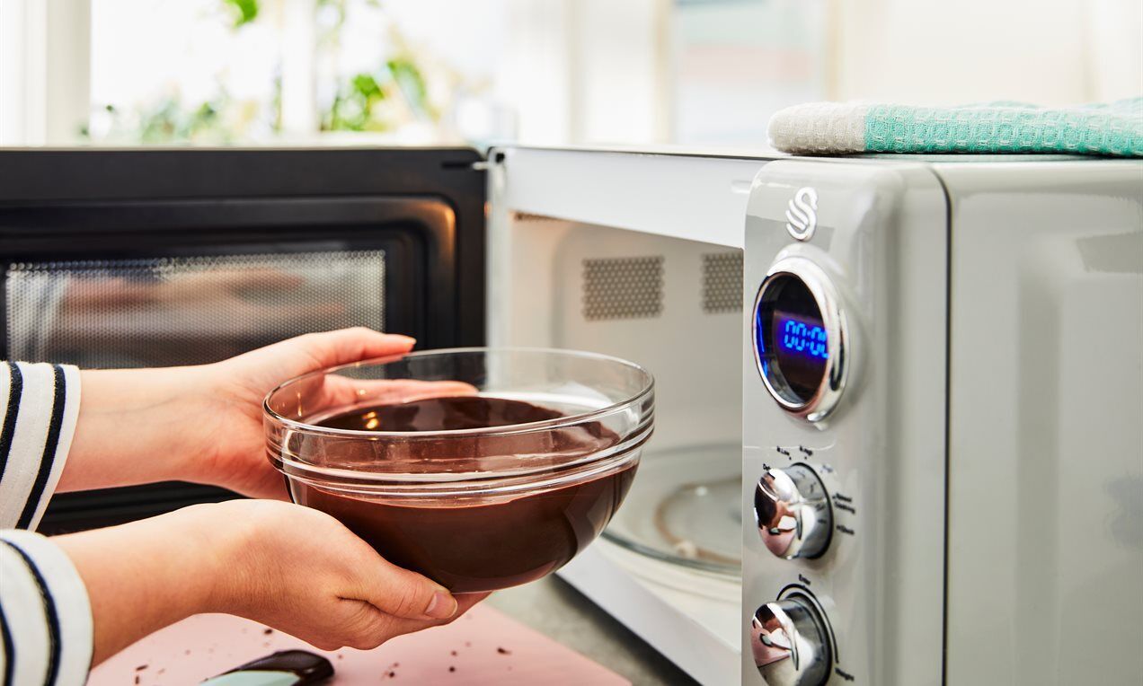 Melting chocolate in the microwave