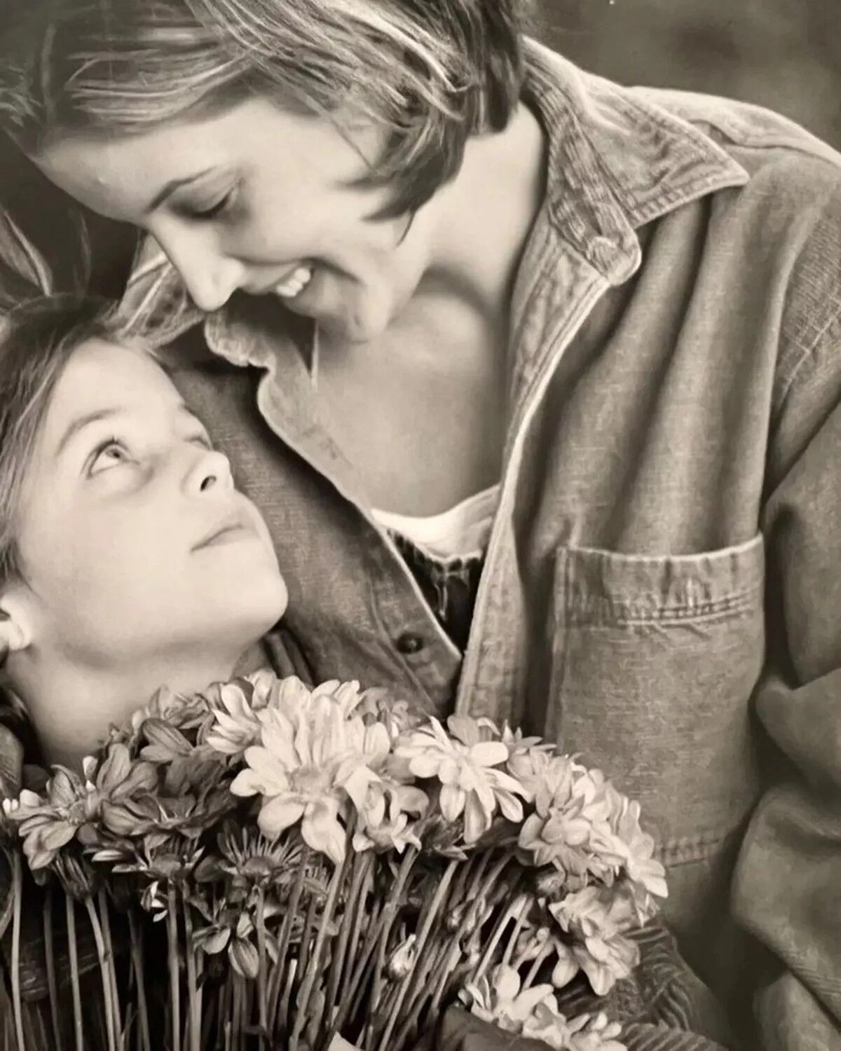 Riley Keough and Lisa Marie Presley in 1999