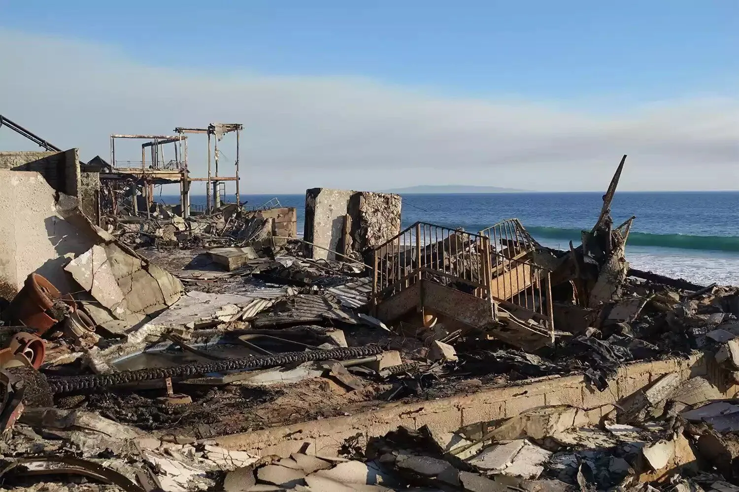 Ryan O' Neal's destroyed Malibu home.