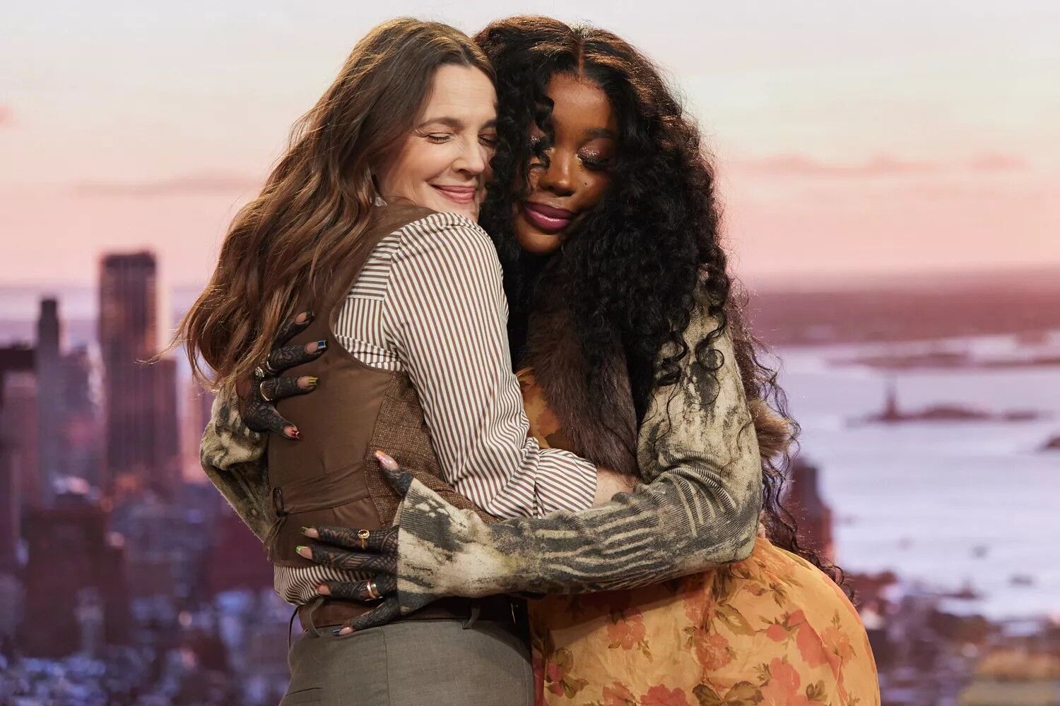 Drew Barrymore and SZA on The Drew Barrymore Show Jan. 13, 2025.