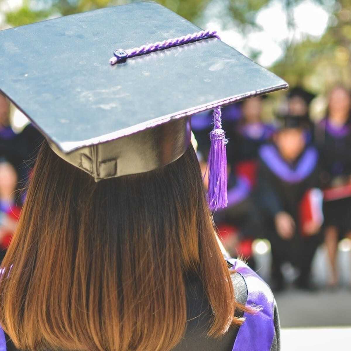 Graduation cap dream meaning