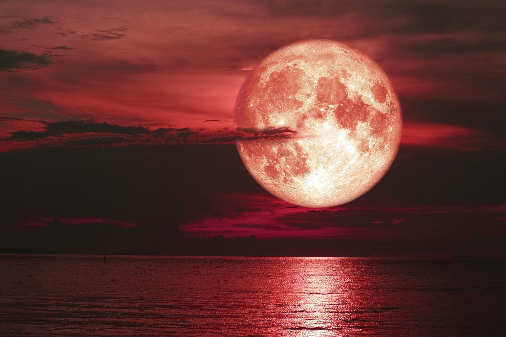 11 Spiritual Meanings of the Strawberry Moon