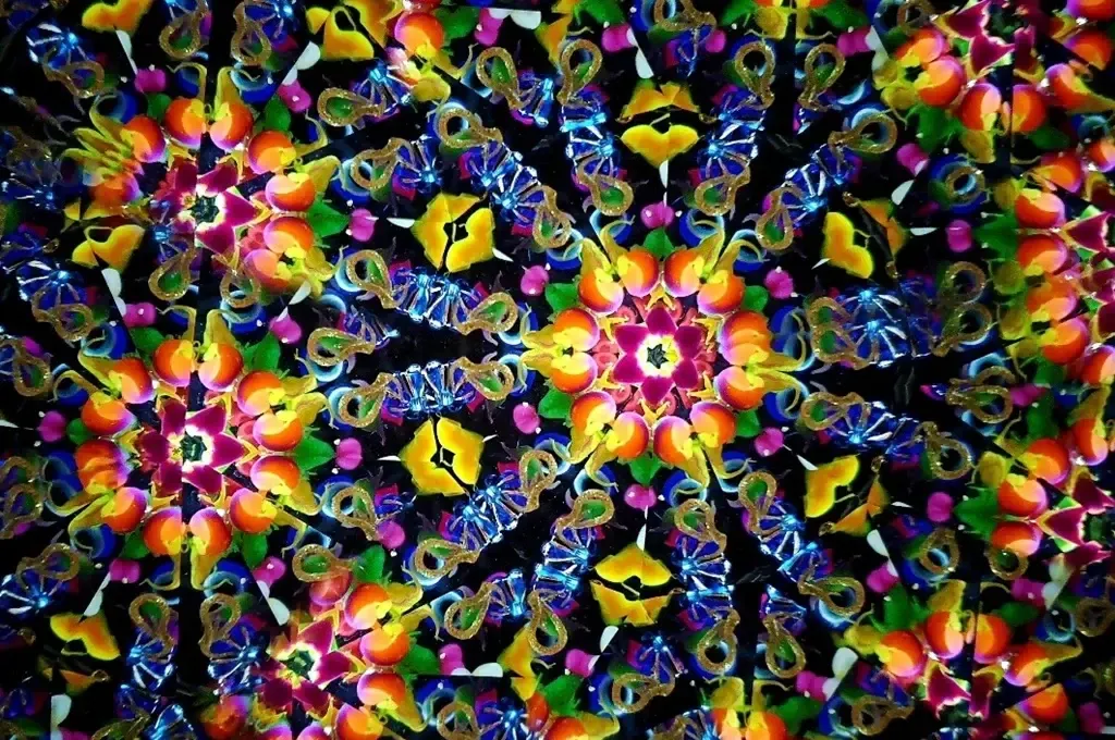 What Does a Kaleidoscope Symbolize in Dreams?