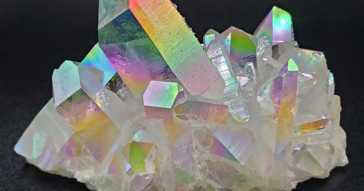 Crystal Aura: Discover Its Deeper Spiritual Meanings and Unique Traits