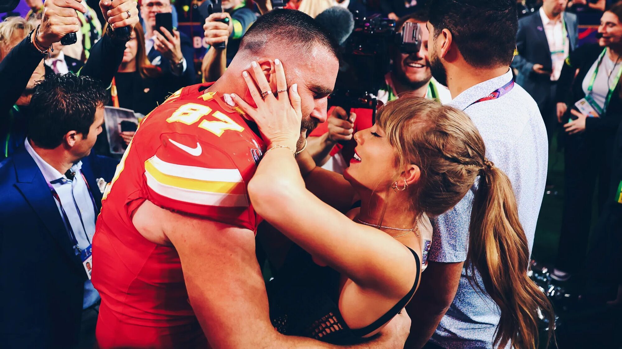 Taylor Swift, Travis Kelce