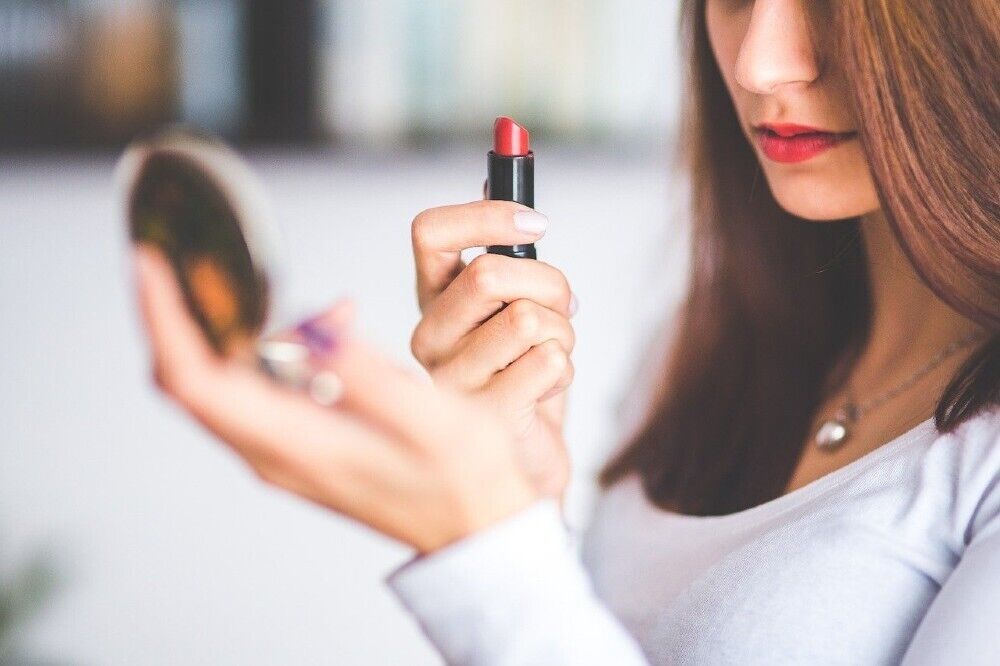 The Meaning Behind Red Lipstick Dreams: Insights