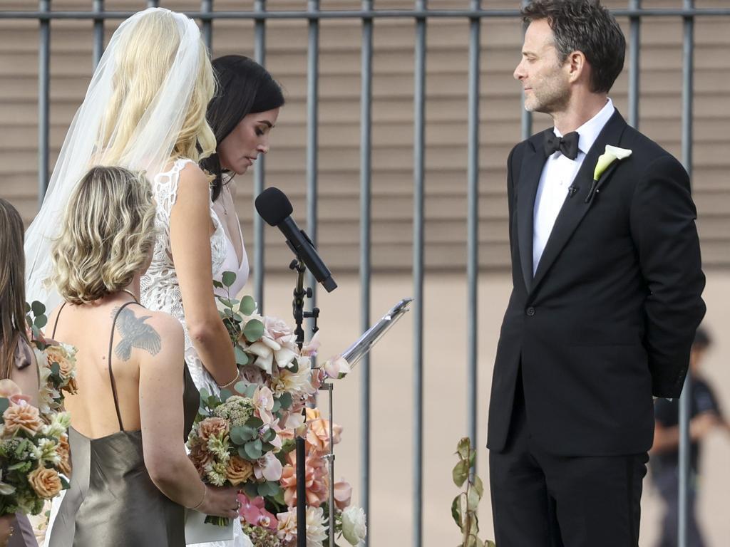 The Friends star took to the altar to officiate the wedding.