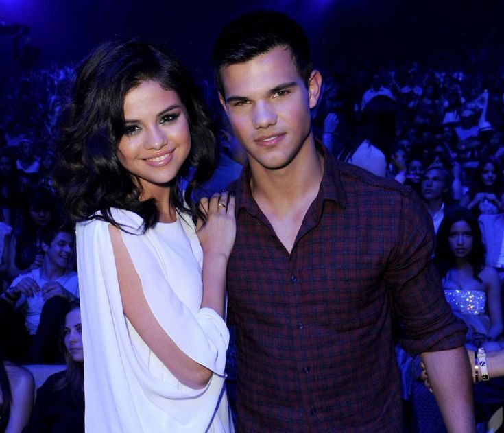 Taylor Lautner Defends Selena Gomez From Body-Shaming Criticism