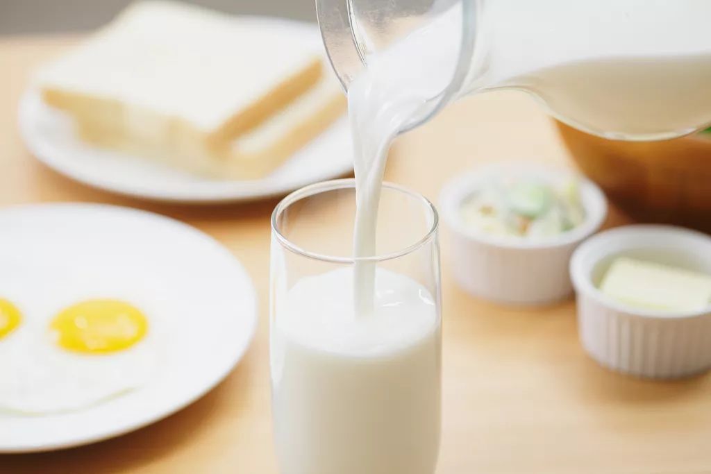 The Spiritual Meaning of Milk in a Dream: An In-Depth Guide