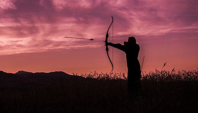 The Spiritual Meaning of a Bow and Arrow in Dreams: Focus, Balance, and Transformation