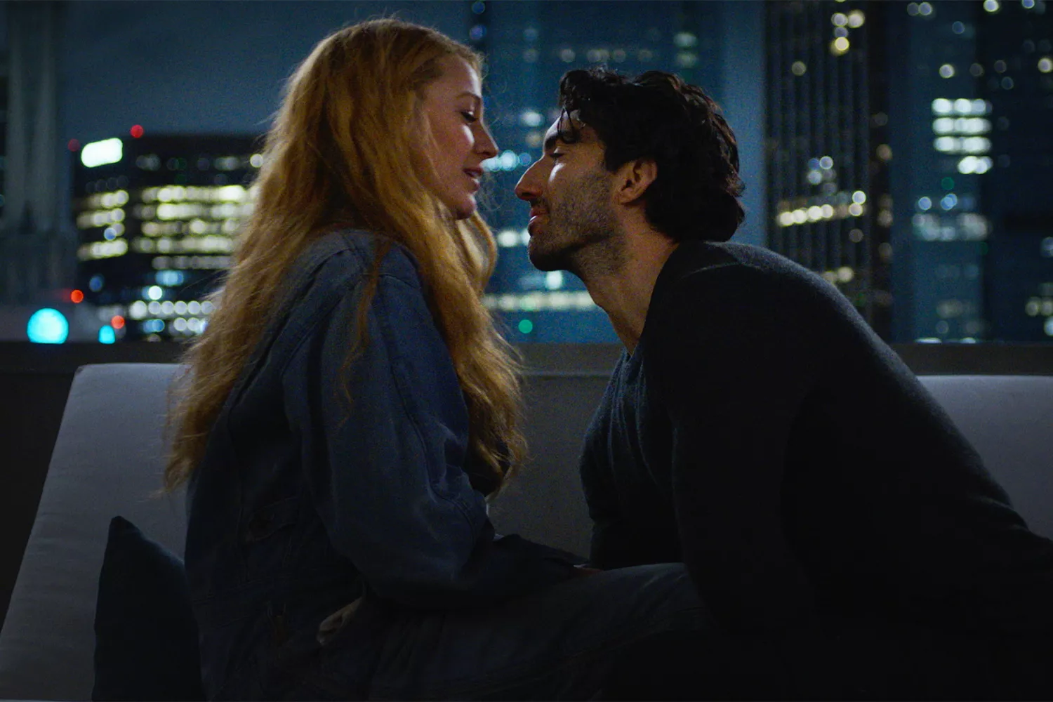 Justin Baldoni and Blake Lively on the set of 'It Ends With Us'