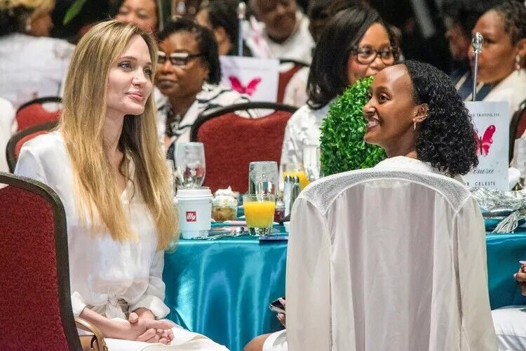 Angelina Jolie and daughter Zahara