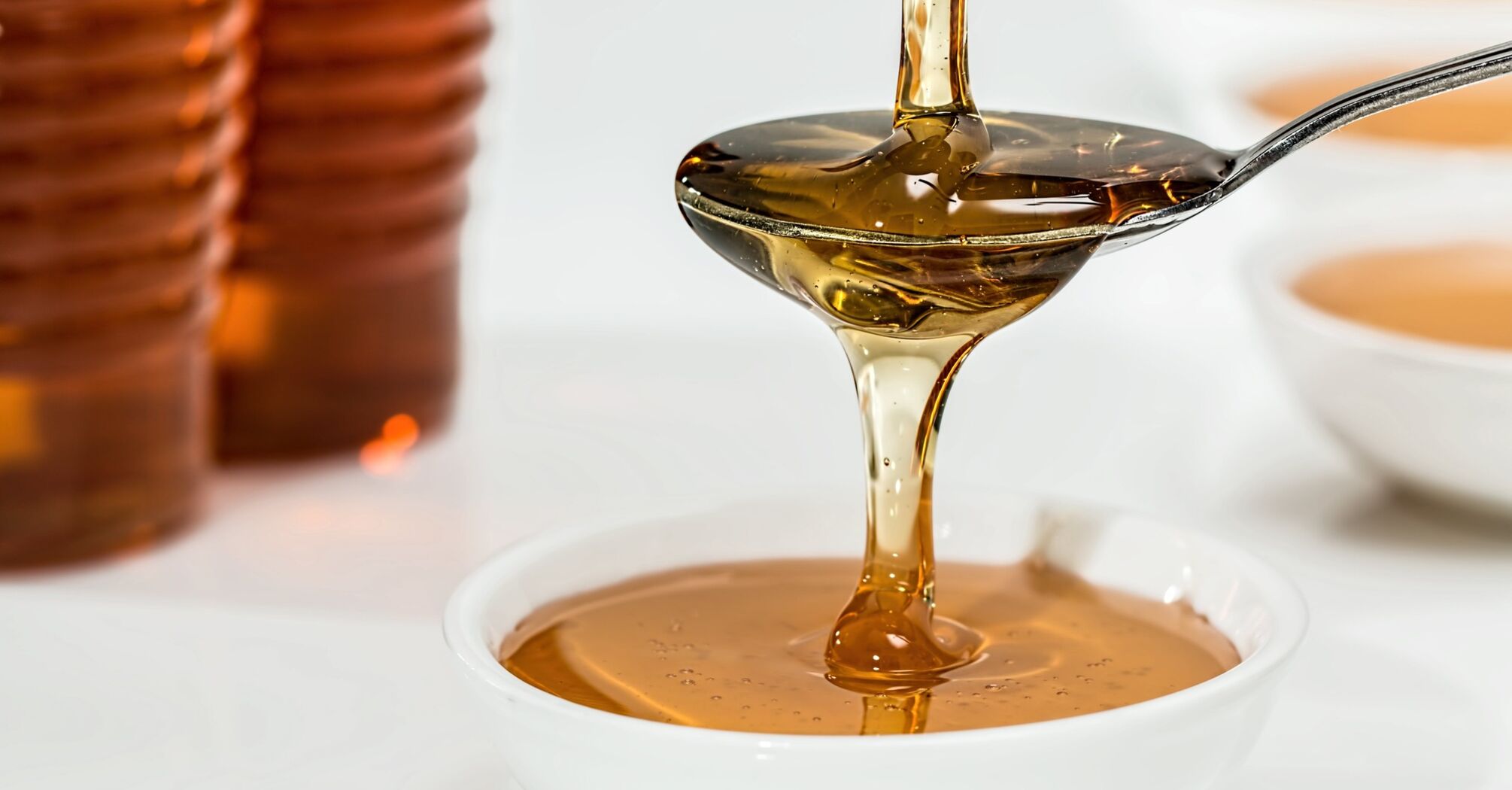 5 ways to use honey as a natural remedy