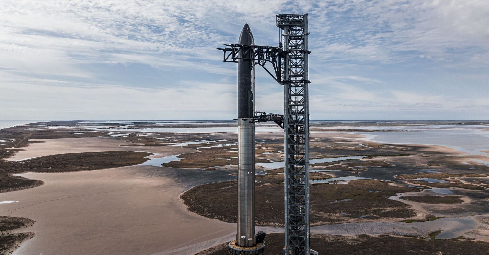 SpaceX's super-heavy starship: the company initiated tests