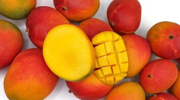 How to Pick a Ripe Mango