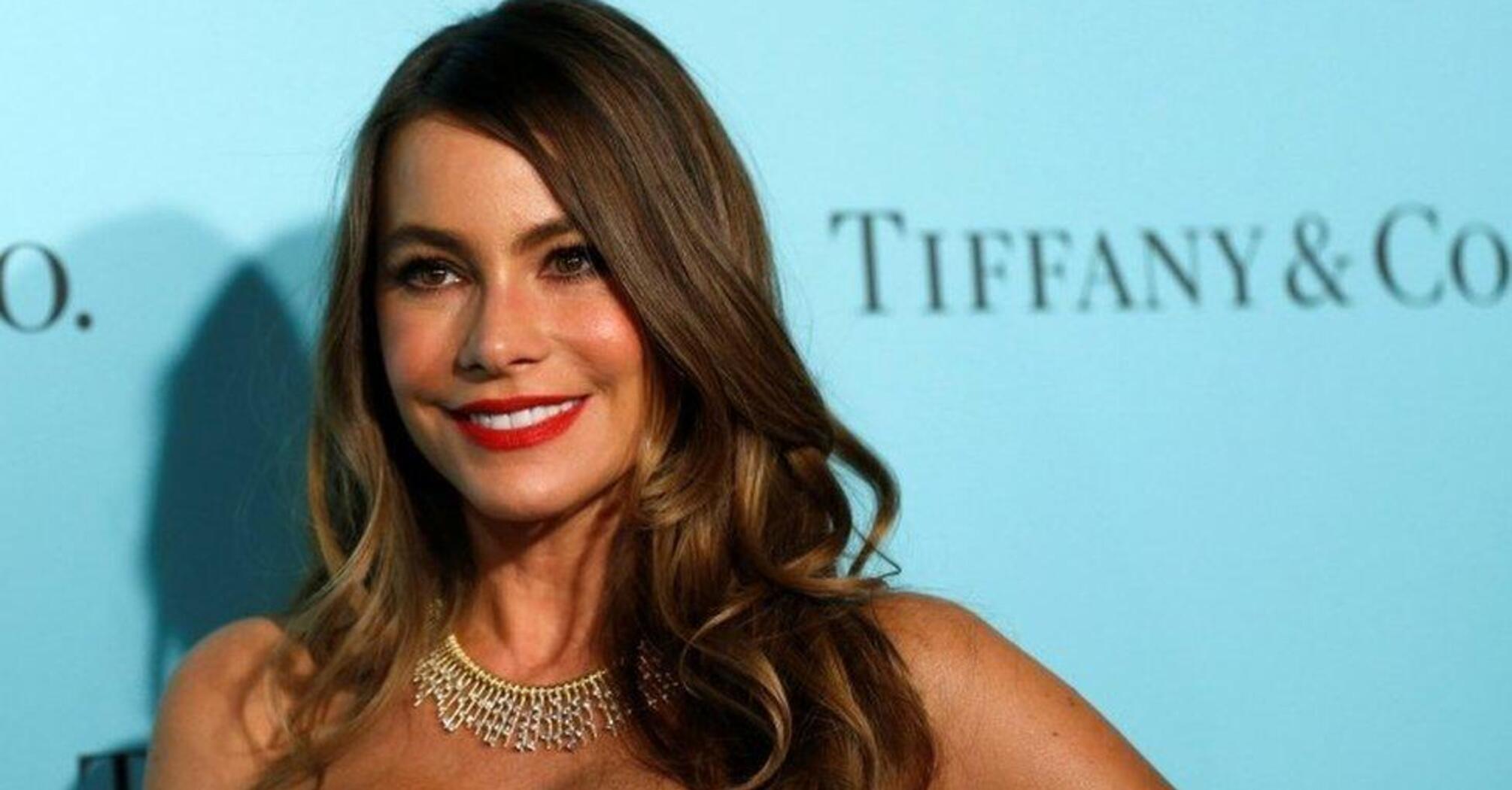 Sofia Vergara Steps Out in New York in Chic Fall Outfit