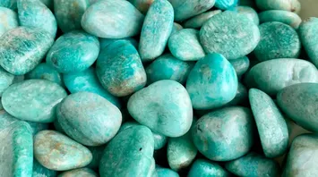 12 Spiritual Meanings of Amazonite