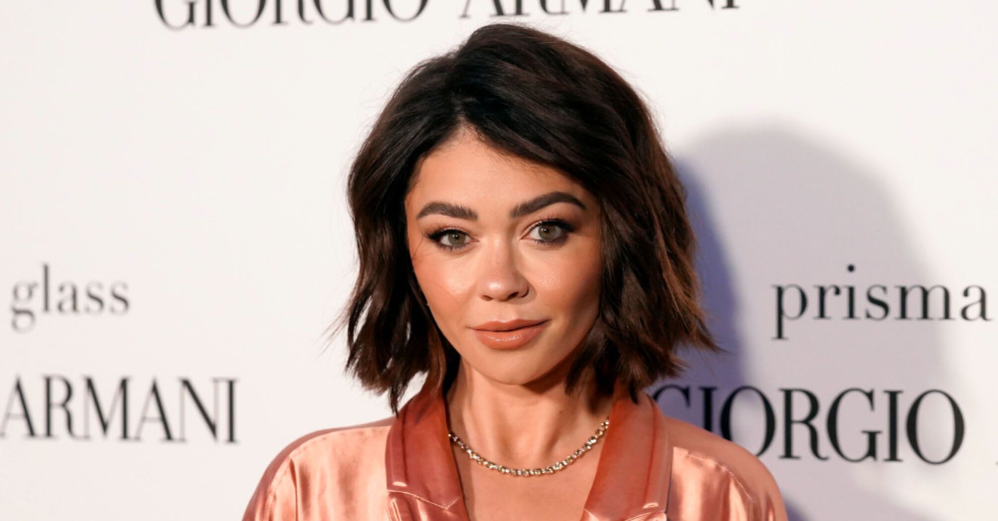 Modern Family Star Sarah Hyland Reveals Profound Impact of Domestic Abuse While Receiving Variety Courage Award