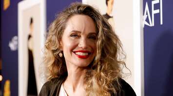 Angelina Jolie Shows Off Gorgeous Beachy Curls at Maria L.A. Premiere