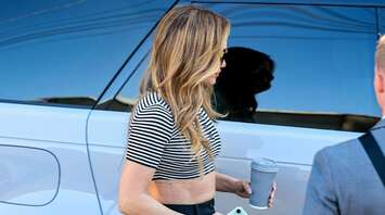 Jennifer Lopez Caught Leaving Los Angeles Studio in Fashionable Crop Top