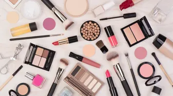 What Does Makeup Symbolize in Dreams?