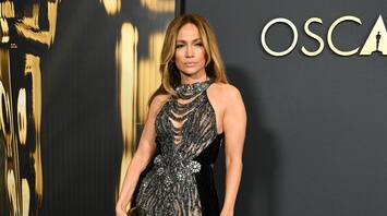 Jennifer Lopez Debuts Daring Look at Governors Awards