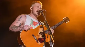 Zach Bryan Stops Concert After Object Thrown on Stage