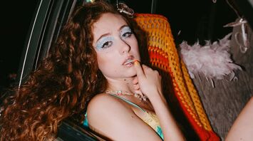 Chappell Roan Realizes Long-Held SNL Dream, Sharing a Facebook Post Dating Back to 2011