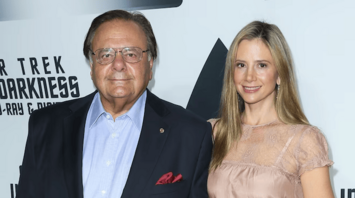 Mira Sorvino Discusses Family's Favorite Movies Featuring Late Father Paul Sorvino