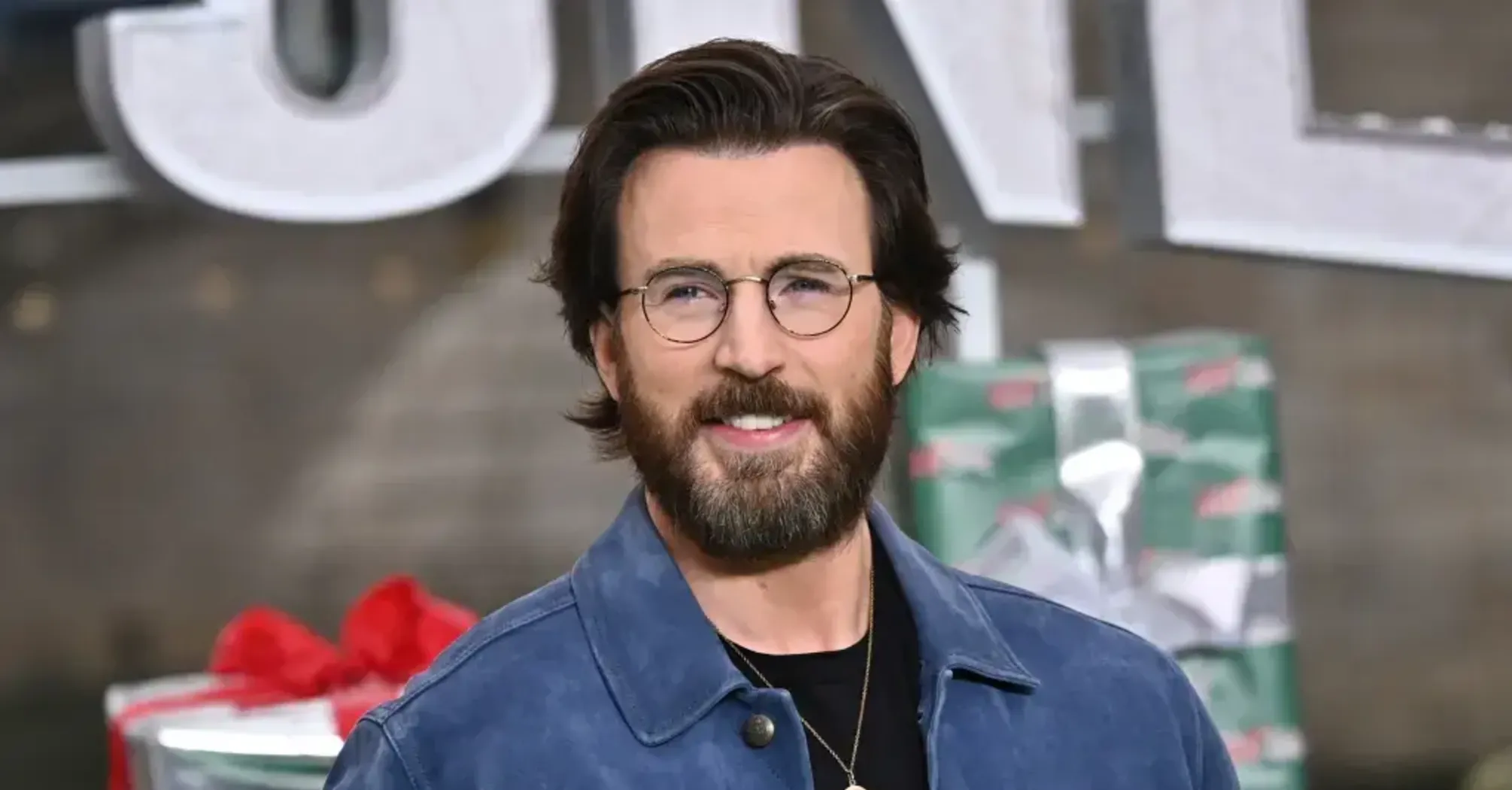 Chris Evans Debuts Shaggy Beard at ‘Red One’ Premiere in Berlin