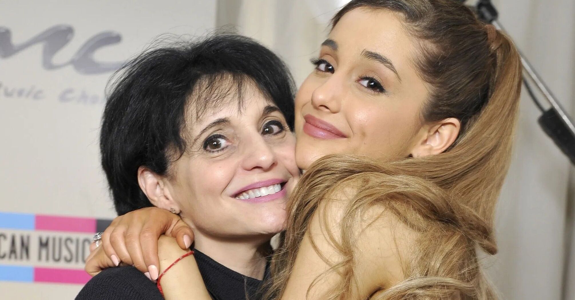 Ariana Grande with her mother