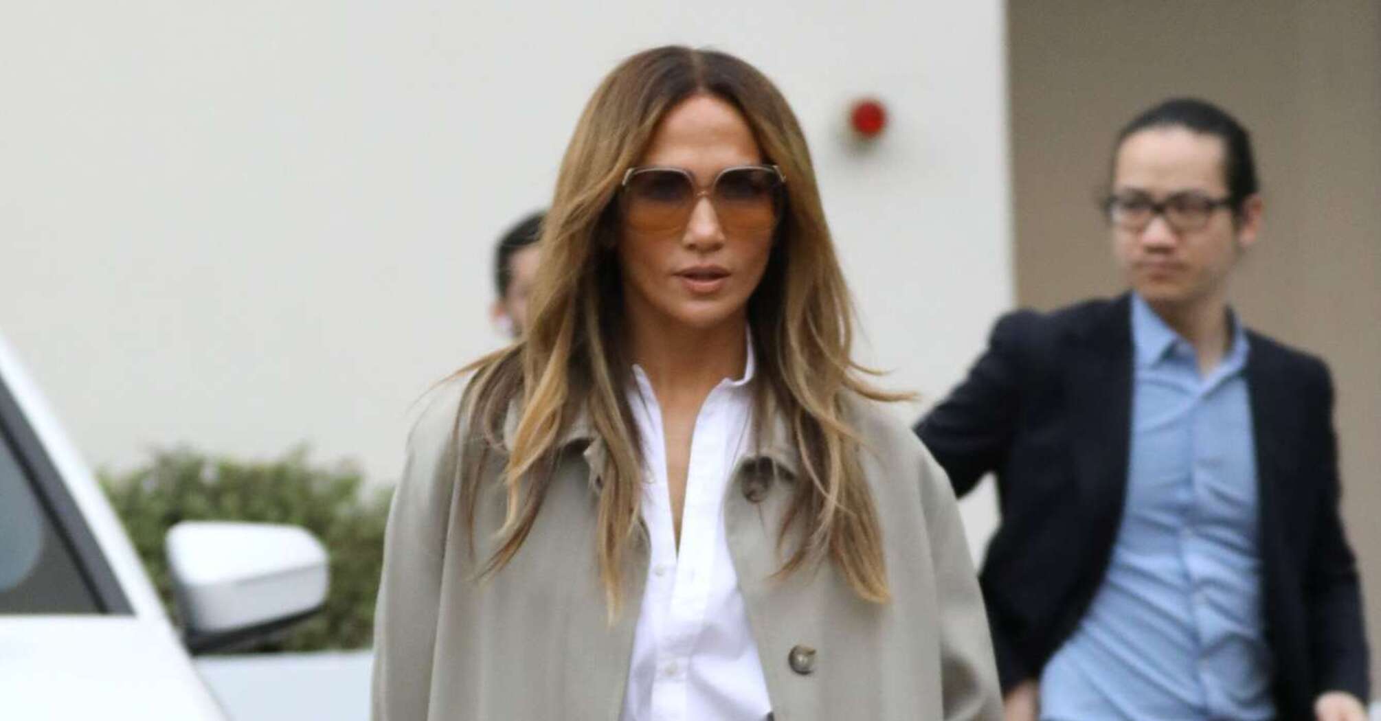 Jennifer Lopez Enjoys L.A. Shopping in Stylish Look as Ben Affleck Spends Time with Ex Jennifer Garner 