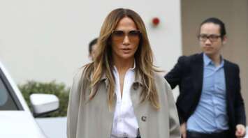 Jennifer Lopez Enjoys L.A. Shopping in Stylish Look as Ben Affleck Spends Time with Ex Jennifer Garner