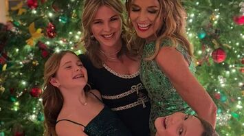 Savannah Guntrie and Jenna Bush Hager with their daughters at the White House