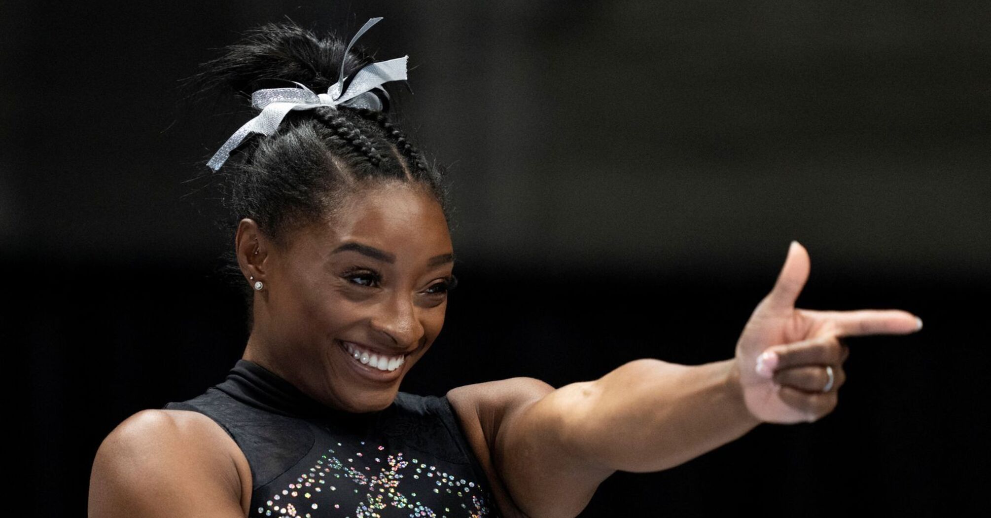 Simone Biles Wears Custom Outfit with Husband Jonathan Owens’ Photos at Bears-Seahawks Game