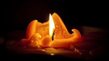 How to Perform a Candle Wax Reading