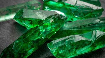 11 Spiritual Meanings of Emerald