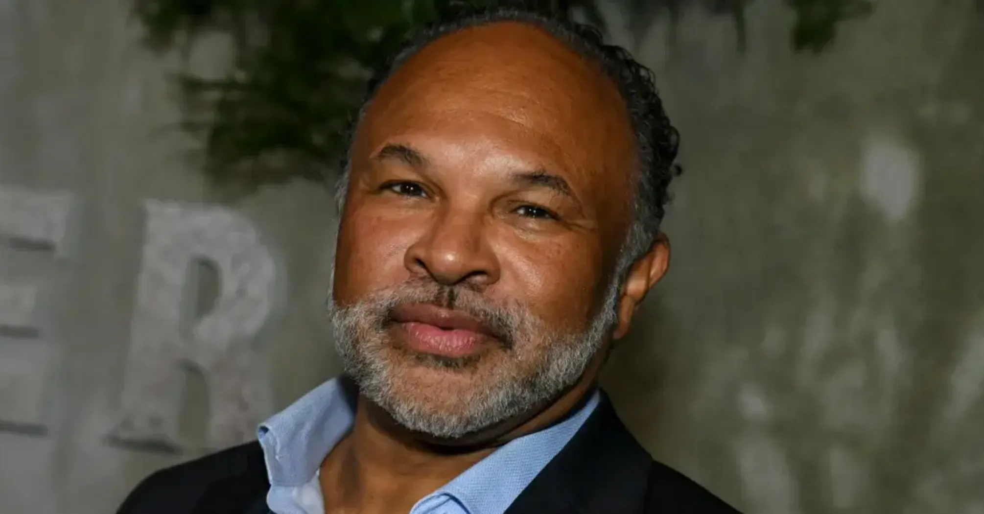  Geoffrey Owens Sparks Debate by Donating $25,000 from Nicki Minaj to Charity